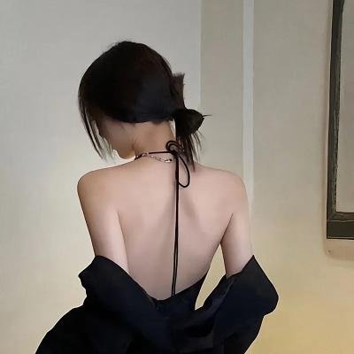 叔比狗..恐怖稻草人